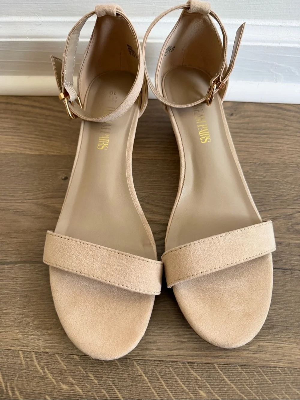 Dream Pairs Ingrid Nude Suede Ankle Strap Low Wedge Sandals Size 10